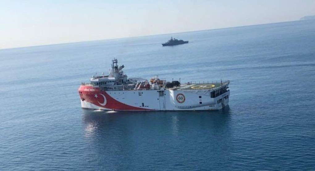 Επέστρεψε στην ελληνική υφαλοκρηπίδα το Oruc Reis - Τέταρτη μέρα προκλήσεων