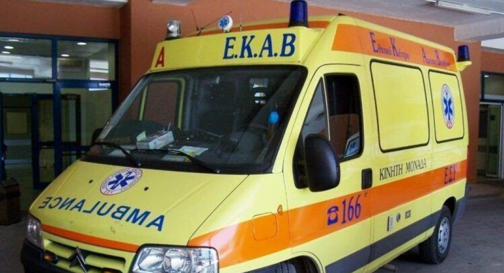 Όχημα παρέσυρε και τραυμάτισε ηλικιωμένη