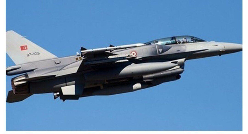 Τουρκικό F-16 κόντεψε να συντριβεί στη Χίο