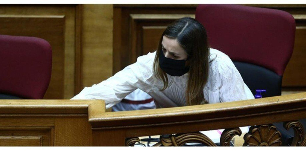 Κορονοϊός - Βουλή: 1100 τεστ “κρίνουν” την λήψη νέων μέτρων