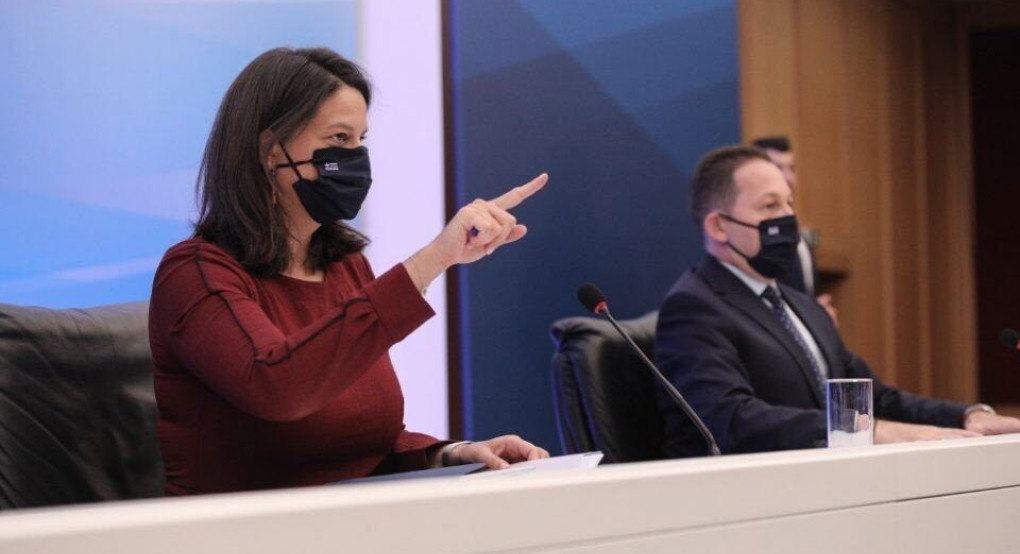 Κεραμέως: την 1η Σεπτεμβρίου οι τελικές αποφάσεις-ποιοι και που φοράνε μάσκα