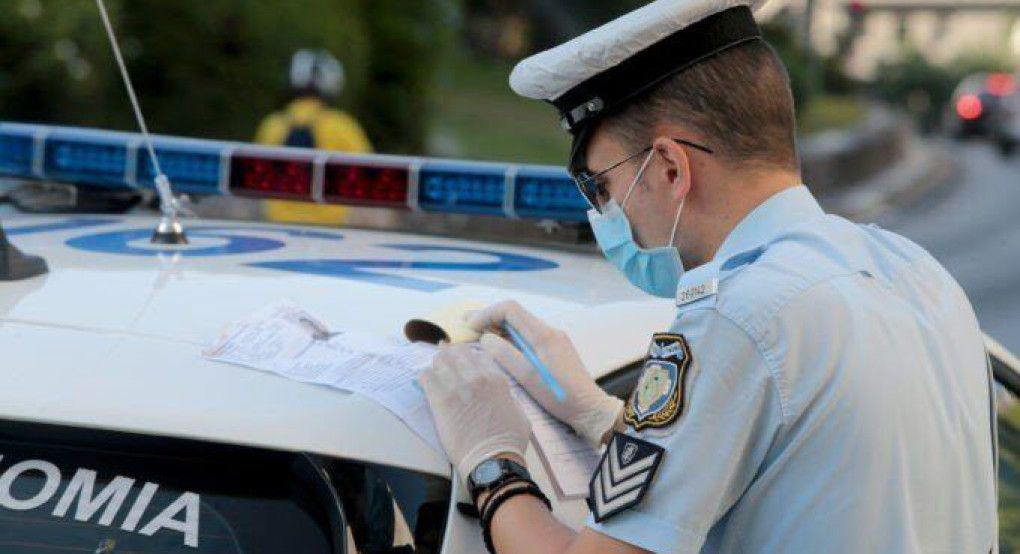 "Πρωταθλήτρια" χωρίς μάσκα η Κεντρική Μακεδονία-Χαμηλές "καμπάνες" στα νησιά