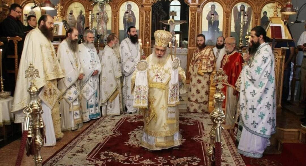 Αρχιερατική Θεία Λειτουργία στο Ιερό Ναό Αγίου Νεκτάριου Έδεσσας