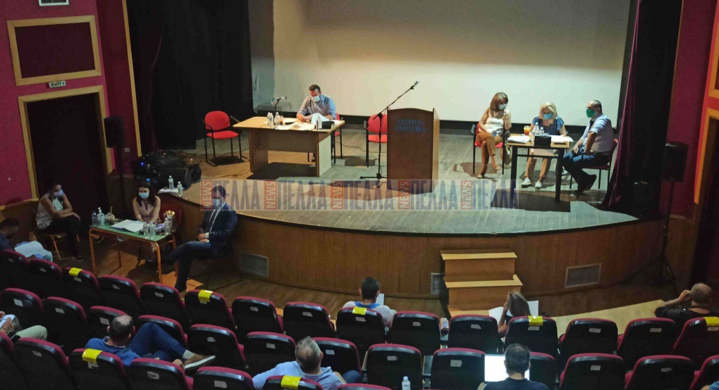 Γ.Σ Λουτρών:  Απολογισμός και πολιτικές κόντρες σε κλίμα συναίνεσης 