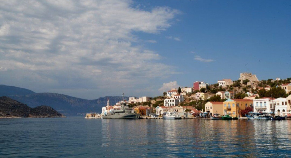 Έντονη κινητικότητα γύρω από το Καστελόριζο - Σε ετοιμότητα οι ένοπλες δυνάμεις