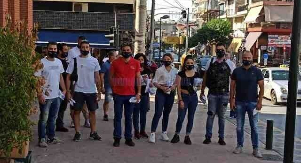 Σωματείο Εστίασης: Μοίρασαν είδη ασφάλειας και τα αιτήματα τους στα Γιαννιτσά