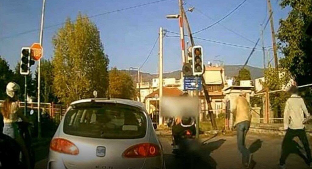 Βόλος: Πακιστανός σακάτεψε στο ξύλο τον άνδρα που επιτίθεται με βενζίνη