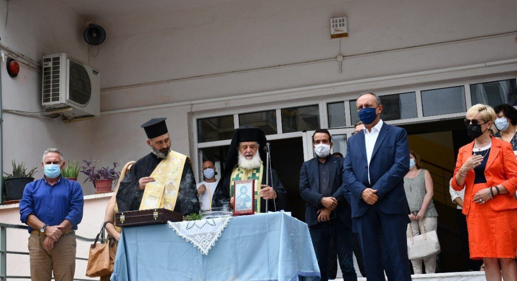 Θ. Καράογλου: "τα βιβλία και οι μάσκες να γίνουν οι καλύτεροι φίλοι των μαθητών"