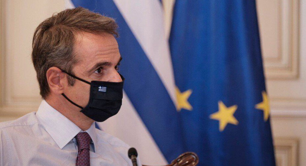 Με 50 άτομα η ομιλία Μητσοτάκη - Ερωτήσεις με τηλεδιάσκεψη στη συνέντευξη 