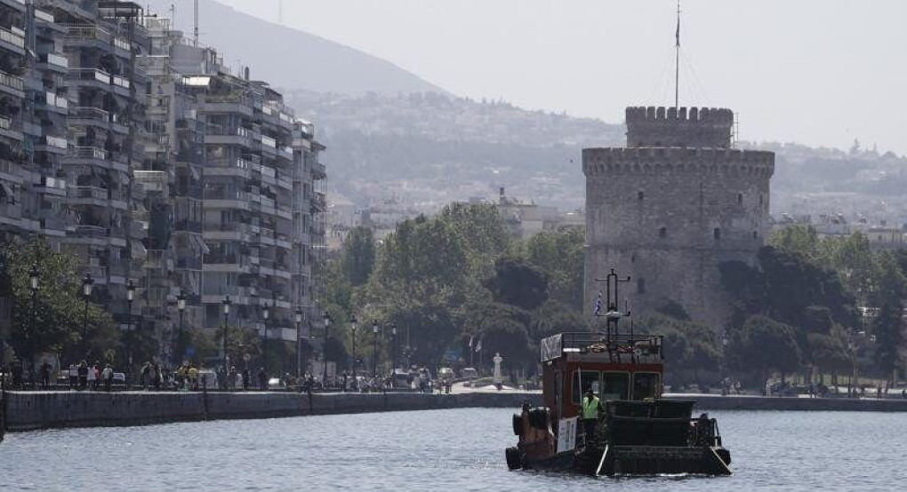 Καράογλου: Εξασφαλίστηκε η συνέχιση του επιφανειακού καθαρισμού του Θερμαϊκού κόλπου 