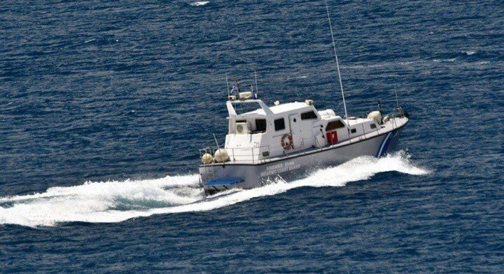 Τουλάχιστον 30 μετανάστες  έχουν περισυλλεγεί, μετά τη βύθιση σκάφους