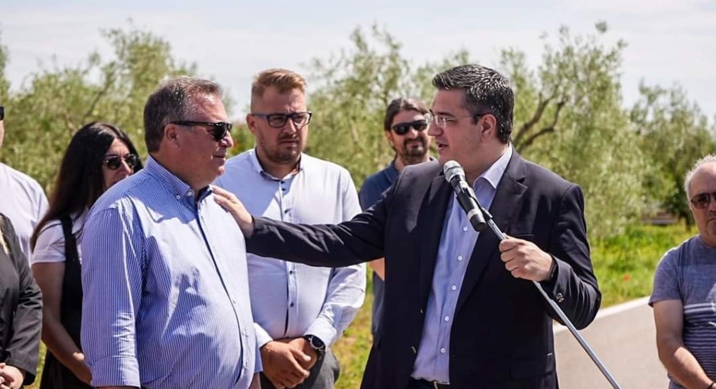 Εγκαινίασε αγροτικό δρόμο ο Απόστολος Τζιτζικώστας Εγκαινίασε αγροτικό δρόμο ο Απόστολος Τζιτζικώστας