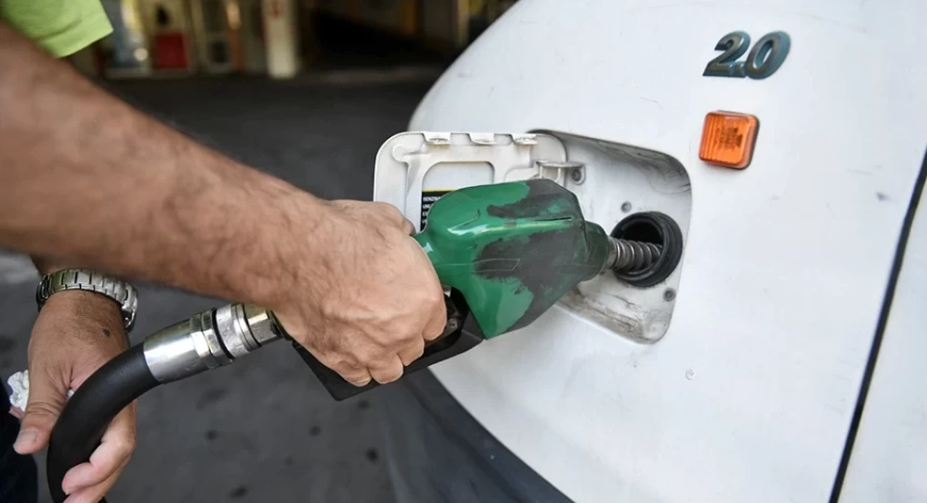 «Βουτιά» στον Ειδικό Φόρο Κατανάλωσης καυσίμων λόγω πτώσης της κατανάλωσης