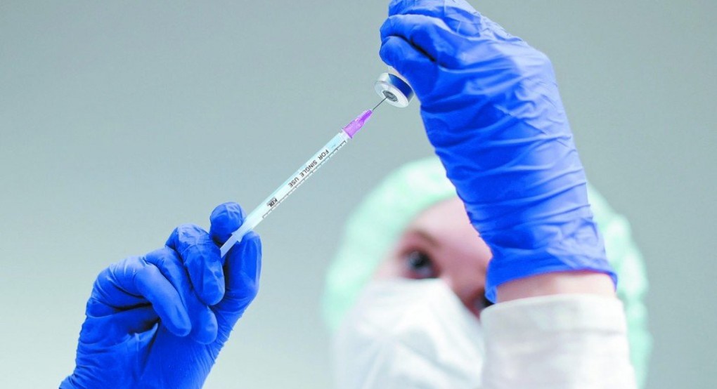 Κοροναϊός: Οι εμβολιασμένοι που μολύνονται ίσως μεταδίδουν λιγότερο την Covid-19
