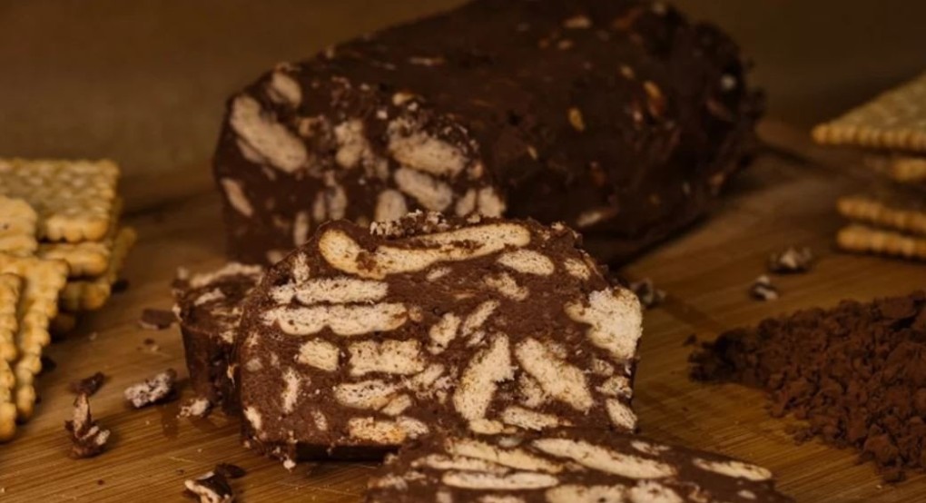 Κορμός σοκολάτας με μόνο 3 υλικά -Λαχταριστός και εύκολος