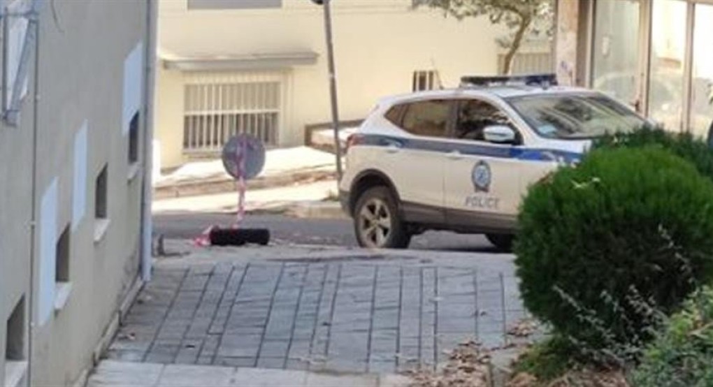 Σύλληψη μητέρας που άφησε το παιδί της μόνο στο σπίτι Σύλληψη μητέρας που άφησε το παιδί της μόνο στο σπίτι