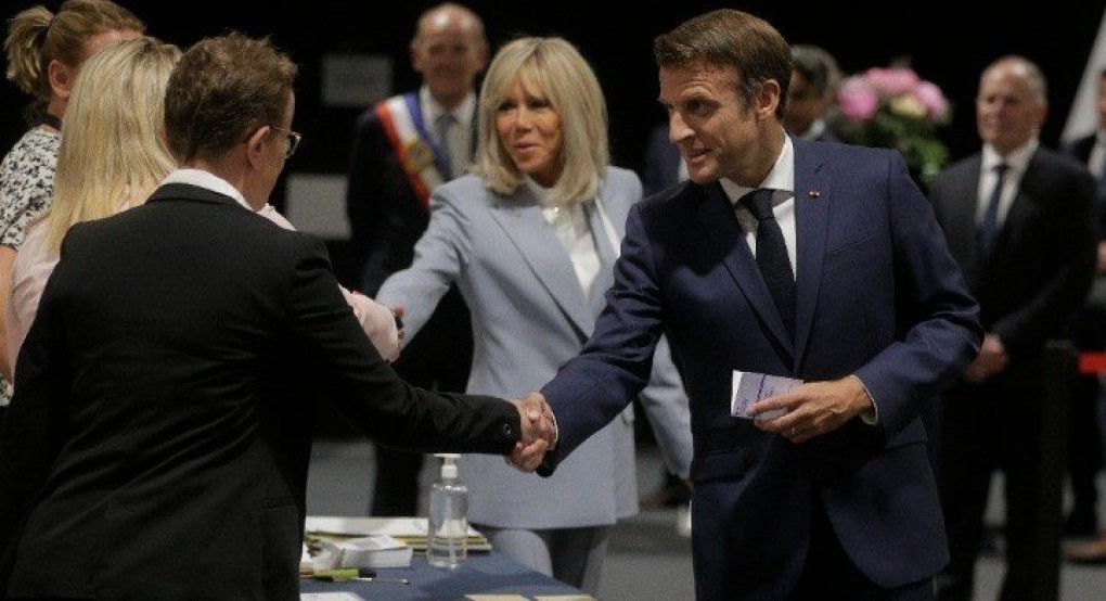 Γαλλία: Ελαφρώς αυξημένη, σε σχέση με τον πρώτο γύρο, η συμμετοχή στις βουλευτικές εκλογές