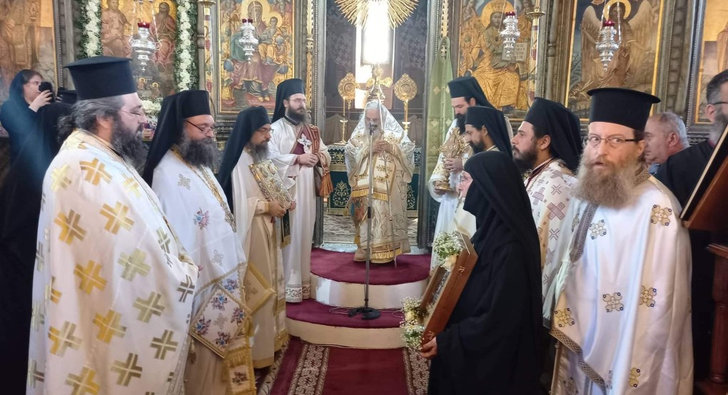 Ο εορτασμός του Αγίου Πνεύματος στην Αγία Τριάδα Ο εορτασμός του Αγίου Πνεύματος στην Αγία Τριάδα