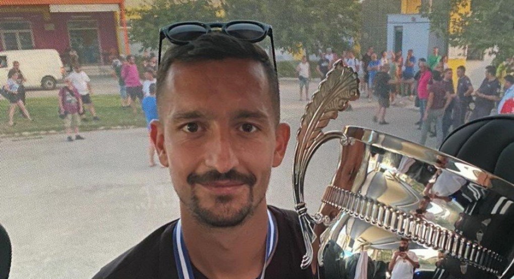 Αποχωρεί από την Καλαμάτα ο Μπάμπης Παυλίδης Αποχωρεί από την Καλαμάτα ο Μπάμπης Παυλίδης