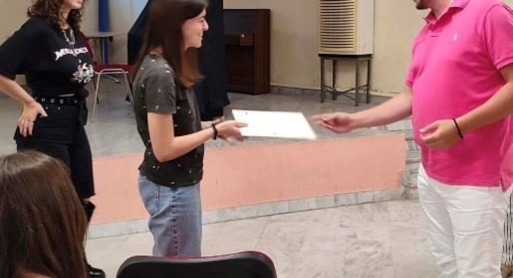 Απονομή Βεβαιώσεων Σπουδών από το Τμήμα Χαλκογραφίας της ΔΗ.Κ.Ε.Π.Α.Π. Απονομή Βεβαιώσεων Σπουδών από το Τμήμα Χαλκογραφίας της ΔΗ.Κ.Ε.Π.Α.Π.