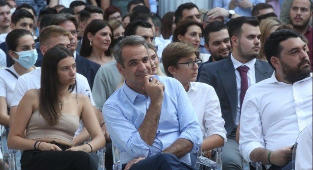 Κυρ. Μητσοτάκης: Αποφασιστική η συμβολή του Erasmus στη διάπλαση μιας νέας γενιάς Ελλήνων με πατρίδα την Ελλάδα, αλλά με χώρα την Ευρώπη Κυρ. Μητσοτάκης: Αποφασιστική η συμβολή του Erasmus στη διάπλαση μιας νέας γενιάς Ελλήνων με πατρίδα την Ελλάδα, αλλά με χώρα την Ευρώπη