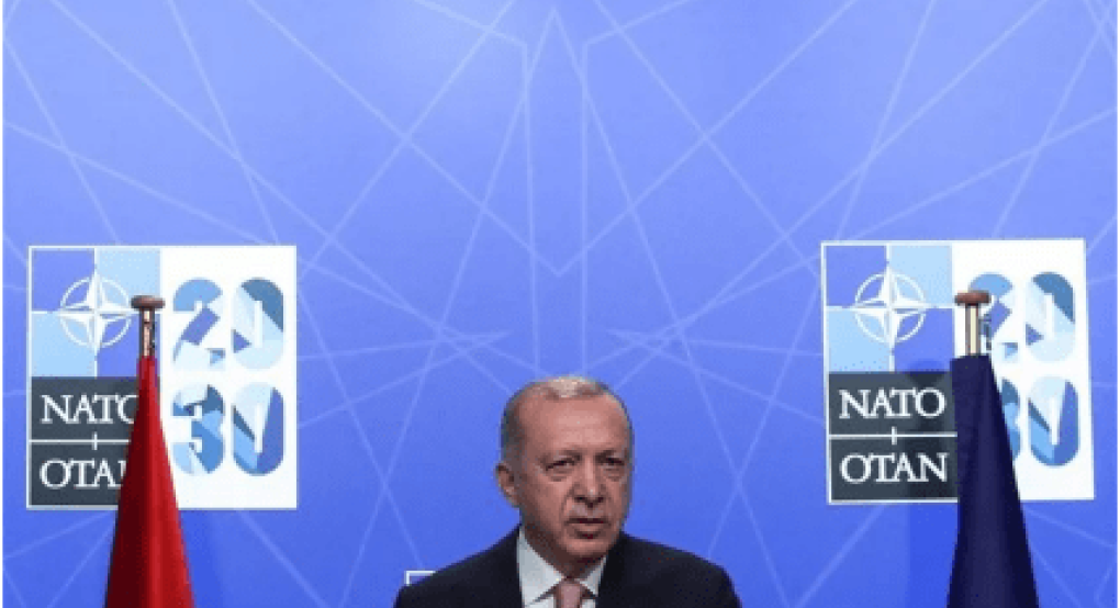 Yeni Safak: Ζήτημα «παράνομης κατοχής νησιών» θα θέσει ο Ερντογάν στο ΝΑΤΟ Yeni Safak: Ζήτημα «παράνομης κατοχής νησιών» θα θέσει ο Ερντογάν στο ΝΑΤΟ