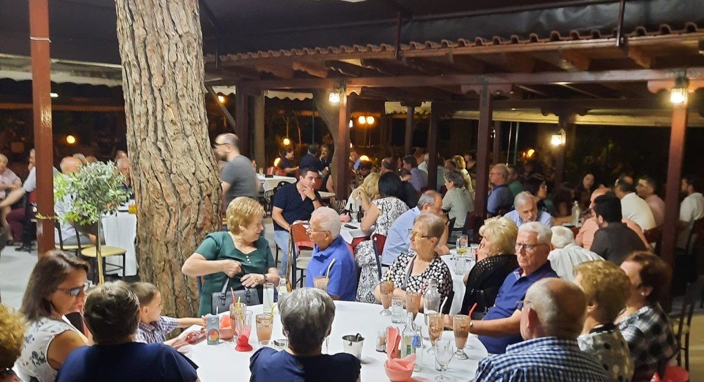 Συνάντηση παλαιών και νέων στελεχών του ΣΥΡΙΖΑ-ΠΣ στα Γιαννιτσά Συνάντηση παλαιών και νέων στελεχών του ΣΥΡΙΖΑ-ΠΣ στα Γιαννιτσά