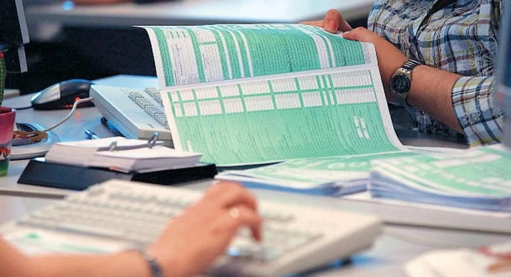 Φορολογικές δηλώσεις 2022: Μέχρι τέλος Δεκεμβρίου η δήλωση από όσους μετέφεραν την κατοικία τους στο εξωτερικό το 2021 Φορολογικές δηλώσεις 2022: Μέχρι τέλος Δεκεμβρίου η δήλωση από όσους μετέφεραν την κατοικία τους στο εξωτερικό το 2021