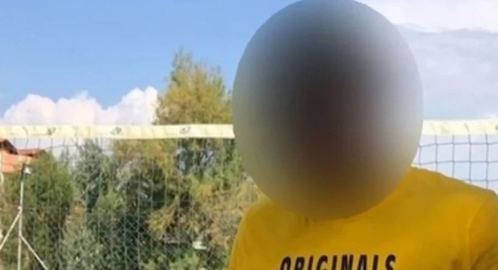 Λέσβος: «Έχει ασελγήσει και σε άλλα κορίτσια» λένε οι γονείς της 14χρονης για τον αστυνομικό Λέσβος: «Έχει ασελγήσει και σε άλλα κορίτσια» λένε οι γονείς της 14χρονης για τον αστυνομικό