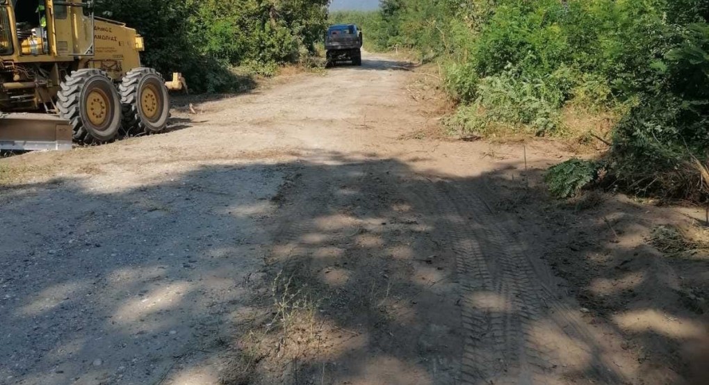 Καλοκαιρινές εργασίες από τον Δήμο Αλμωπίας Καλοκαιρινές εργασίες από τον Δήμο Αλμωπίας
