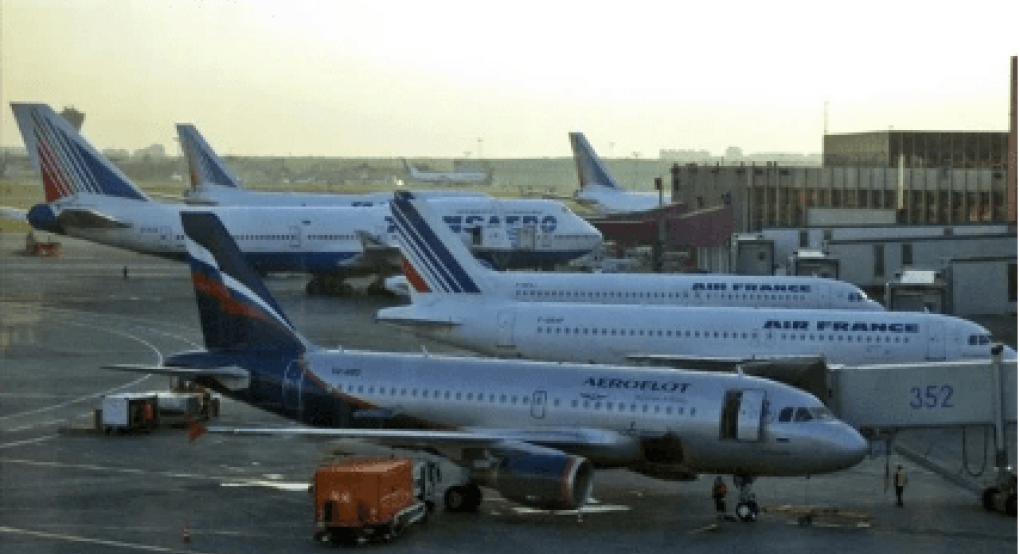 Ρωσία: Ο μεγαλύτερος εμπορικός αερομεταφορέας απολύει πιλότους