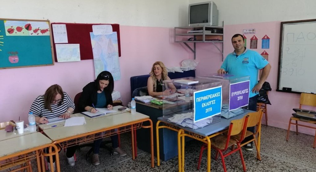 Δ. Σκύδρας: Αυξάνεται η προσέλευση αυτή την ώρα στις κάλπες Δ. Σκύδρας: Αυξάνεται η προσέλευση αυτή την ώρα στις κάλπες