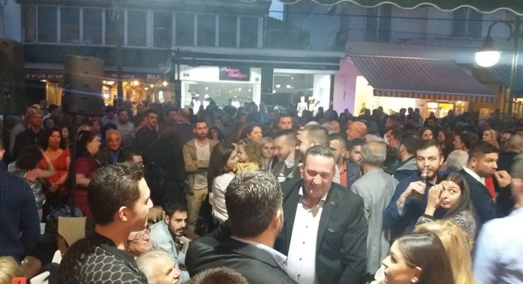 Πανηγυρικό κλίμα στο εκλογικό κέντρο του Χρήστου Μπάτση! Πανηγυρικό κλίμα στο εκλογικό κέντρο του Χρήστου Μπάτση!