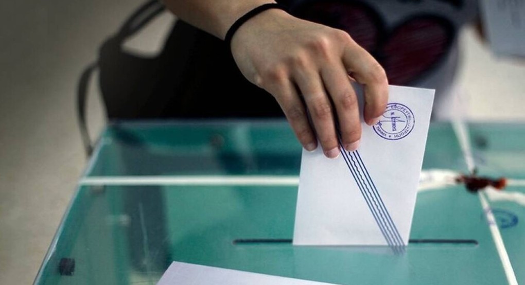 Εxit poll: Πρωτιά ΝΔ -Κερδίζει τη μάχη της τρίτης θέσης το ΚΙΝΑΛ Εxit poll: Πρωτιά ΝΔ -Κερδίζει τη μάχη της τρίτης θέσης το ΚΙΝΑΛ