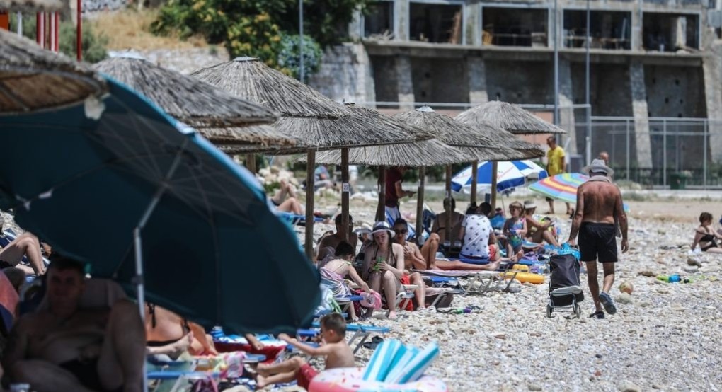Ηρθαν από την Βουλγαρία και ρήμαζαν ΙΧ που ήταν σταθμευμένα σε παραλίες Ηρθαν από την Βουλγαρία και ρήμαζαν ΙΧ που ήταν σταθμευμένα σε παραλίες
