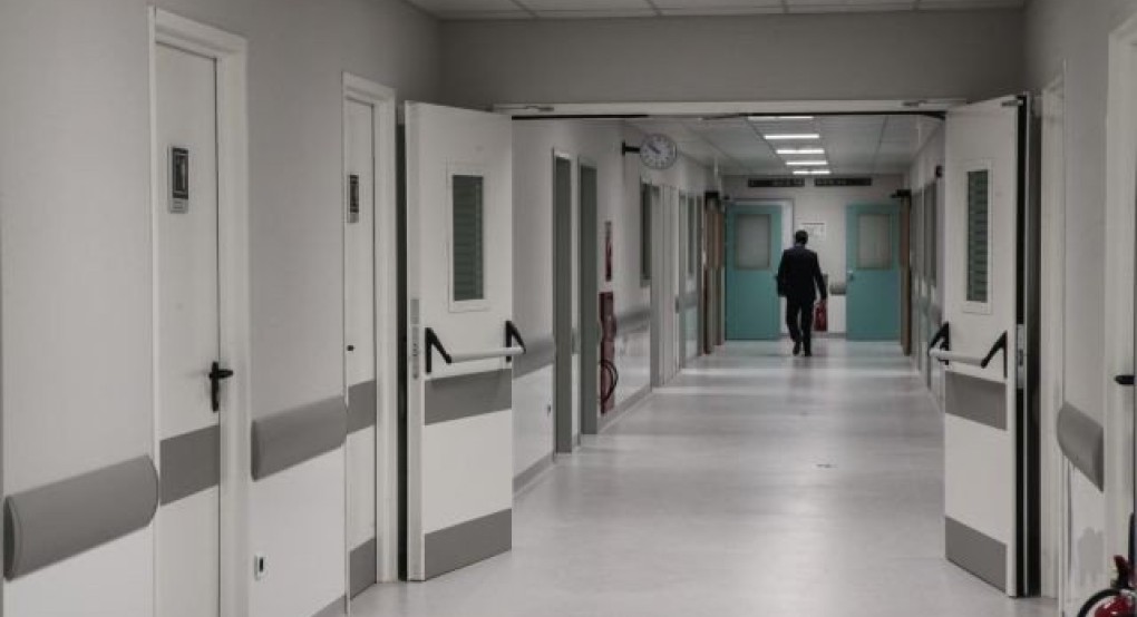 Λαμία: «Θα σας σκοτώσω όλους» φώναζε ο αστυνομικός που χτύπησε ανελέητα τις νοσηλεύτριες Λαμία: «Θα σας σκοτώσω όλους» φώναζε ο αστυνομικός που χτύπησε ανελέητα τις νοσηλεύτριες