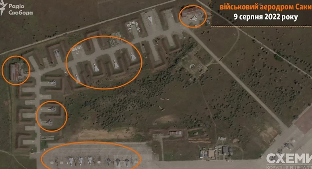 Δορυφορικές φωτογραφίες δείχνουν την καταστροφή στη ρωσική αεροπορική βάση στην Κριμαία