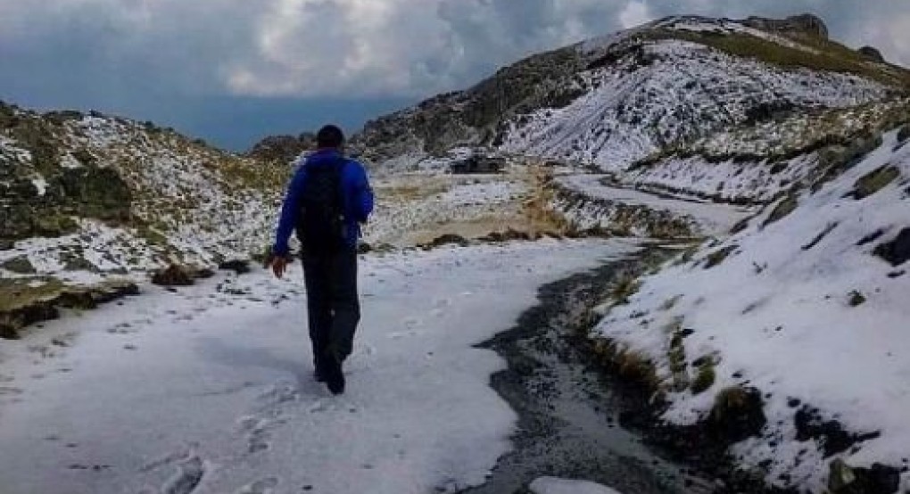 Χιονοχάλαζο στο Γράμμο!