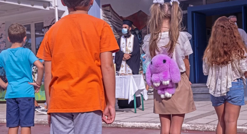 Πως θα ανοίξουν τα σχολεία: Τι ισχύει για μάσκες, τεστ, νοσήσαντες και ανεμβολίαστους Πως θα ανοίξουν τα σχολεία: Τι ισχύει για μάσκες, τεστ, νοσήσαντες και ανεμβολίαστους