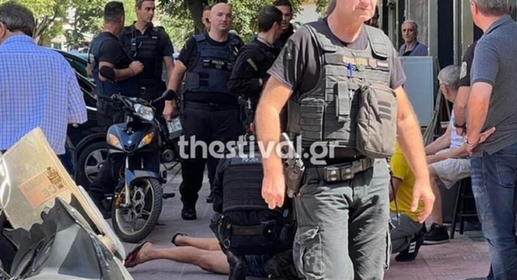 Θεσσαλονίκη: Άνδρας βγήκε στον δρόμο με πιστόλι σε κατάσταση αμόκ