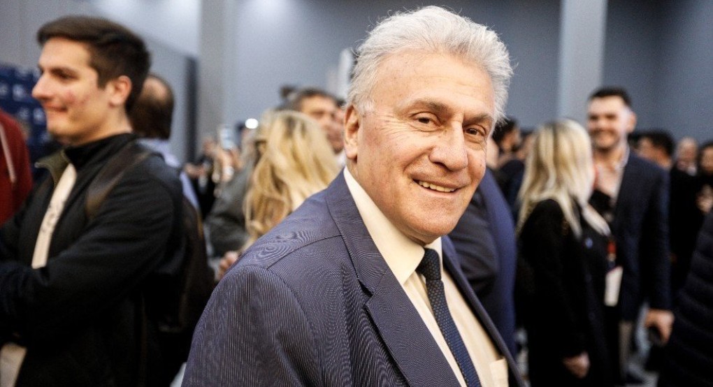 Ψωμιάδης: «Στη Θεσσαλονίκη οι πολιτικοί είναι άκωλοι; - Στην Τούμπα θα γίνει μία... ανακατασκευή» Ψωμιάδης: «Στη Θεσσαλονίκη οι πολιτικοί είναι άκωλοι; - Στην Τούμπα θα γίνει μία... ανακατασκευή»
