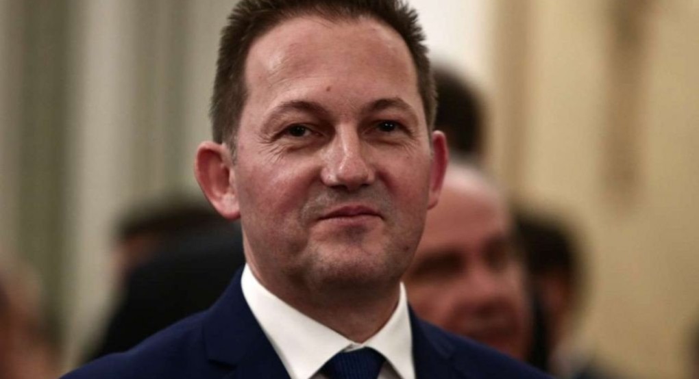 Πέτσας: Κόντρα με τον ΣΥΡΙΖΑ για το «όποιος δεν προσαρμόζεται πεθαίνει» Πέτσας: Κόντρα με τον ΣΥΡΙΖΑ για το «όποιος δεν προσαρμόζεται πεθαίνει»