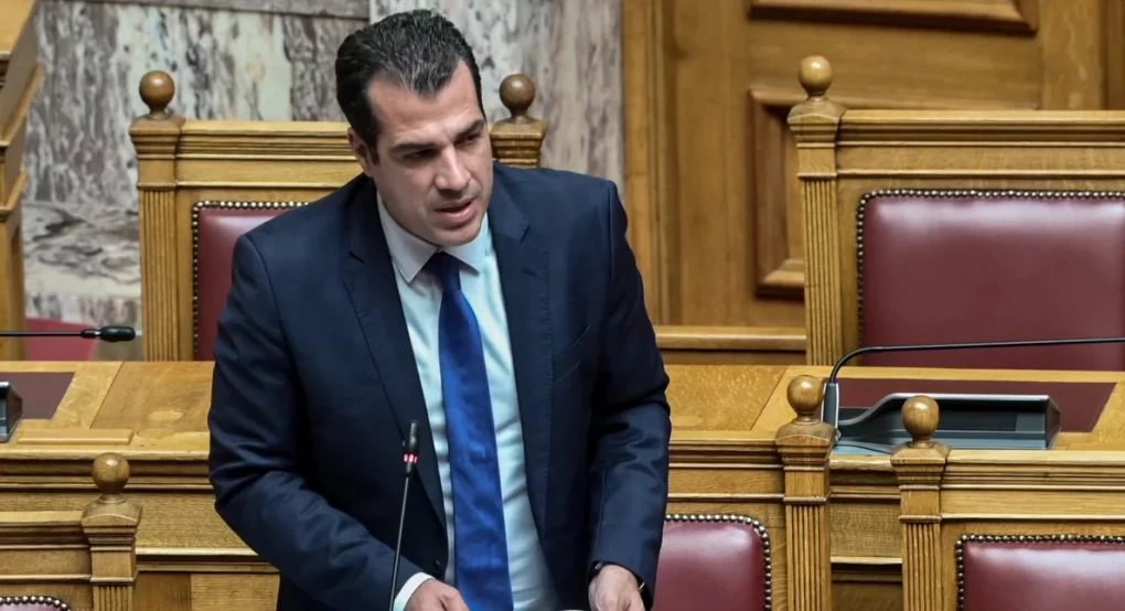 Ο Θάνος Πλεύρης αναλαμβάνει υπουργός Μετανάστευσης και Ασύλου Ο Θάνος Πλεύρης αναλαμβάνει υπουργός Μετανάστευσης και Ασύλου