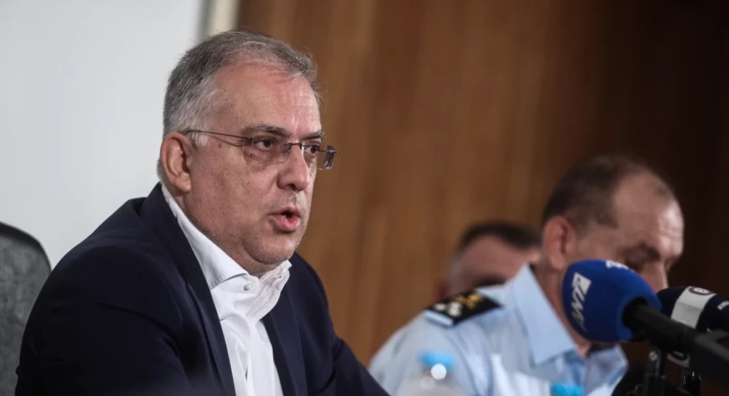 Θεοδωρικάκος: Στα τέλη Σεπτεμβρίου θα έχουμε αποτρέψει την είσοδο μέχρι 80.000 μεταναστών στον Έβρο Θεοδωρικάκος: Στα τέλη Σεπτεμβρίου θα έχουμε αποτρέψει την είσοδο μέχρι 80.000 μεταναστών στον Έβρο