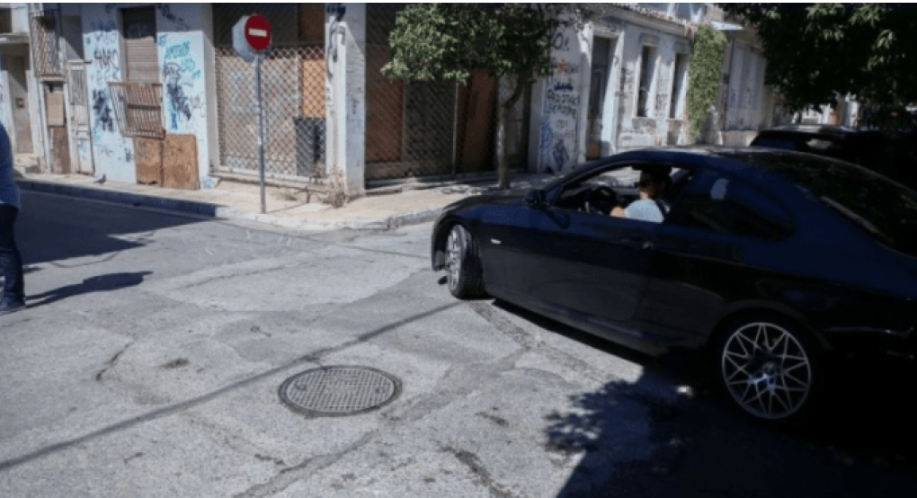 Μπερδεύεται η υπόθεση με τον ξυλοδαρμό του 50χρονου στον Κεραμεικό: Υπέστη ανακοπή Μπερδεύεται η υπόθεση με τον ξυλοδαρμό του 50χρονου στον Κεραμεικό: Υπέστη ανακοπή