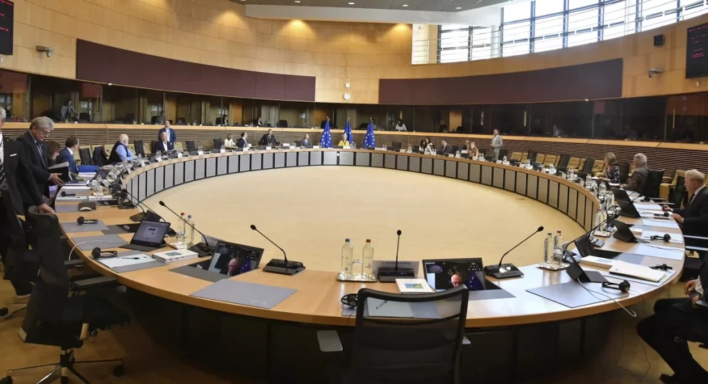 Συμμαχία Ελλάδας και άλλων 14 χωρών στην ΕΕ για πλαφόν στην τιμή του φυσικού αερίου -Πρόταση για «Ταμείο στήριξης» 80 δισ. Συμμαχία Ελλάδας και άλλων 14 χωρών στην ΕΕ για πλαφόν στην τιμή του φυσικού αερίου -Πρόταση για «Ταμείο στήριξης» 80 δισ.