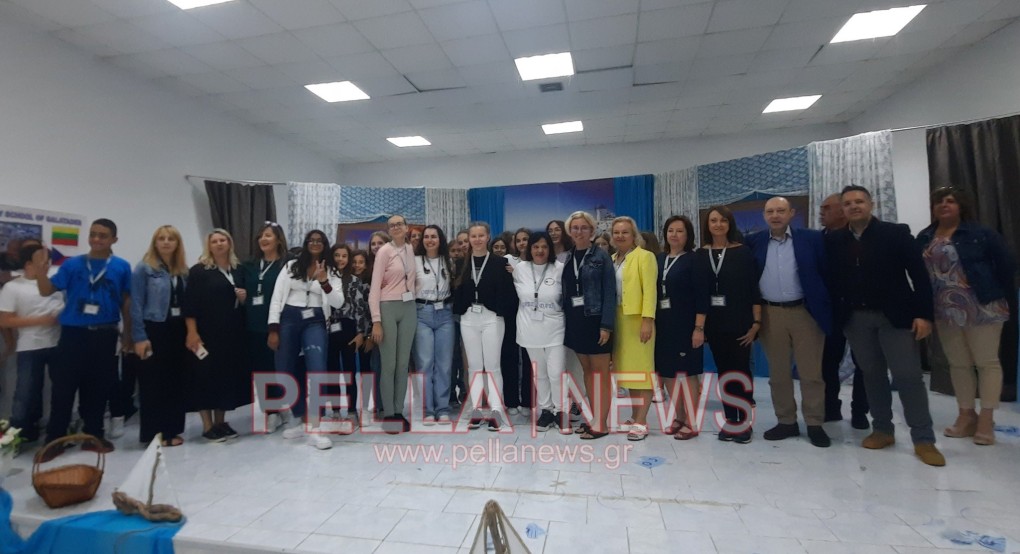 Στους Γαλατάδες ξένες χώρες για το Erasmus+ (φωτογραφίες & βιντεο) Στους Γαλατάδες ξένες χώρες για το Erasmus+ (φωτογραφίες & βιντεο)