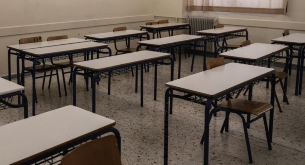 Συνεργεία του ΔΕΔΔΗΕ απειλούν σχολεία με διακοπή ρεύματος