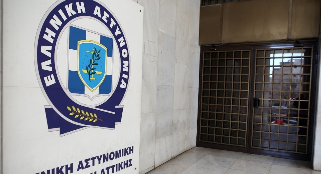 Κολωνός: Έρχονται άλλα 3 εντάλματα σύλληψης για τον βιασμό της 12χρονης Κολωνός: Έρχονται άλλα 3 εντάλματα σύλληψης για τον βιασμό της 12χρονης