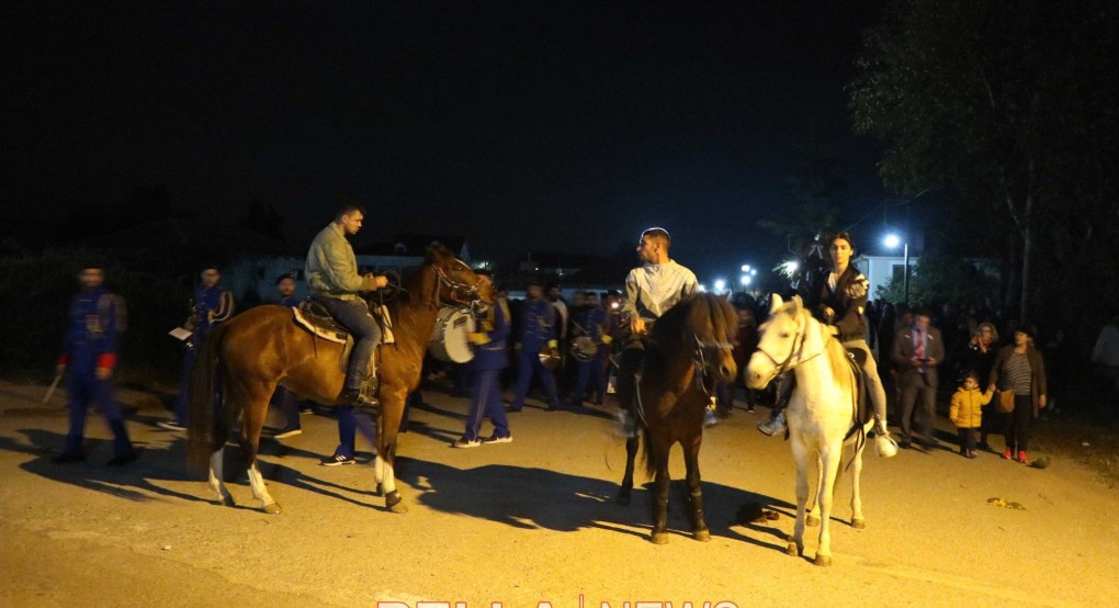 Λιτανεία με καβαλάρηδες στον Εξαπλάτανο Αλμωπίας